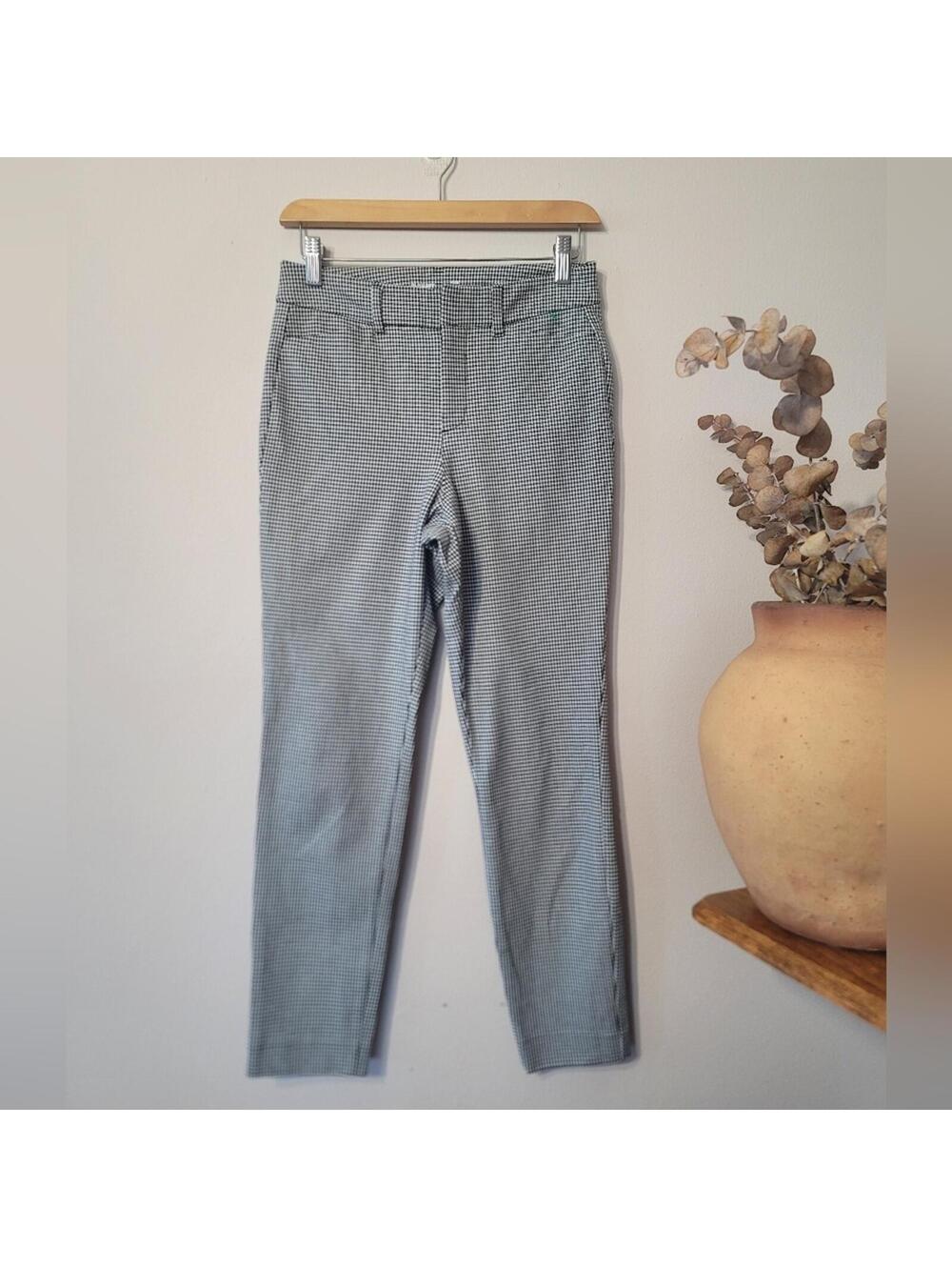 Chic Houndstooth Academia Old Navy Pixie Ankle Pants Size 2